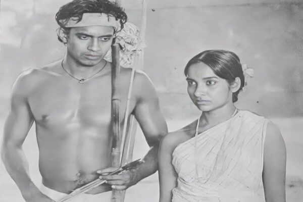 बॉलीवुड फिल्मों में आने से पहले एक नक्सलवादी थे Mithun Chakravarty